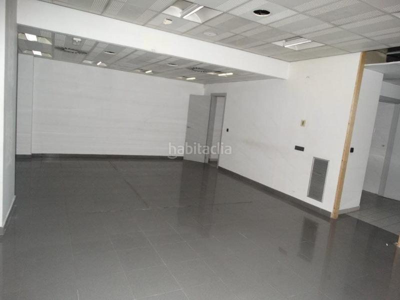 Foto c527dd5d-2ec5-4185-8743-5634b4cc9803. Local comercial local en venta . zona de la rosaleda. en Guadalajara