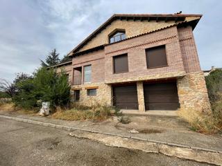 Xalet en Espinosa de Henares Pueblo. Chalet en venta en espinosa de henares, guadalajara