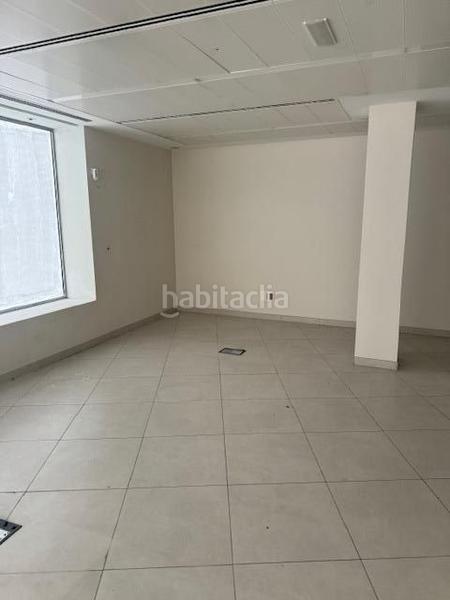 Foto ccf7cf9a-b9cd-4288-ab3c-0a03f19c89c3. Alquiler local comercial  en alquiler , ideal ubicación en Leganés