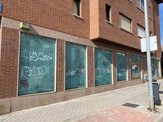Miete Geschäftsraum  Federica montseny. Local comercial en leganes, oportunidad