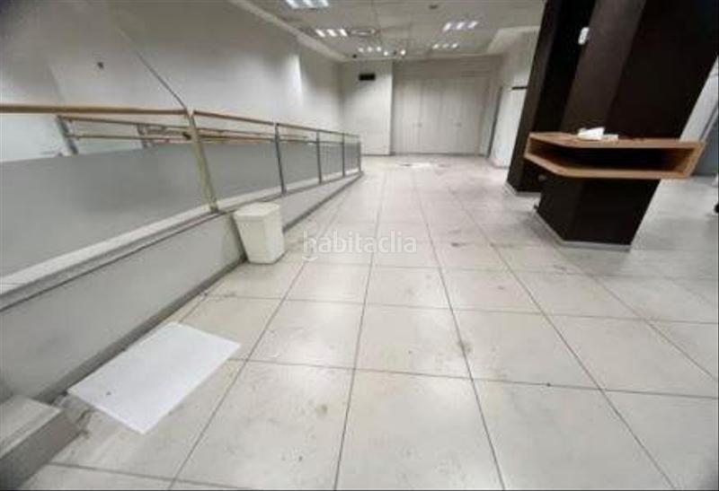 Foto 0acd6d48-b2e8-4571-bce3-ff4b2a47a207. Local comercial  en rentabilidad, en Palomeras Sureste, . en Madrid
