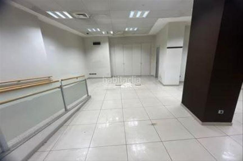 Foto 70d7efa7-01f8-44c4-a2f2-de1cefeee439. Local comercial  en rentabilidad, en Palomeras Sureste, . en Madrid