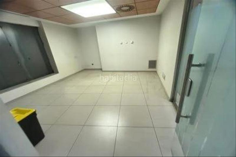 Foto 71591933-13b9-4a20-9d46-6ea426322707. Local comercial  en rentabilidad, en Palomeras Sureste, . en Madrid