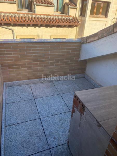 Foto 48e3bc6e-97b0-4026-b431-c8babc668b66. Dúplex duplex en venta zona centrocuatro caños en Alcalá de Henares