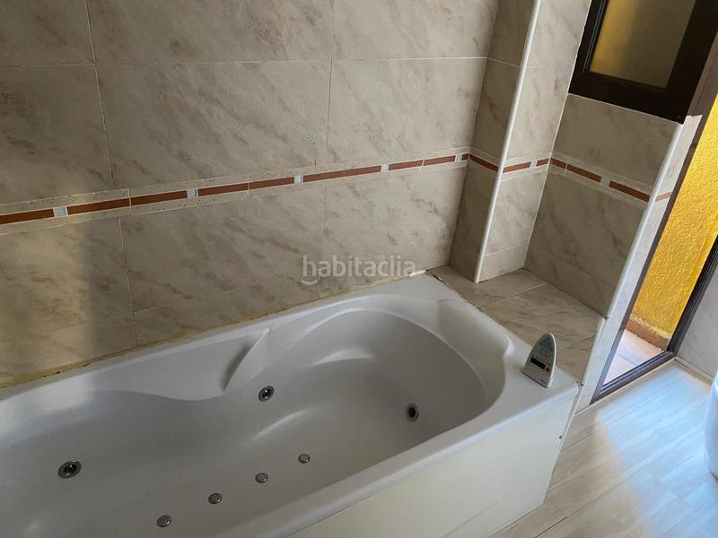 Foto f078e6cb-b5de-4cb9-b519-47058c4a4a89. Dúplex duplex en venta zona centrocuatro caños en Alcalá de Henares