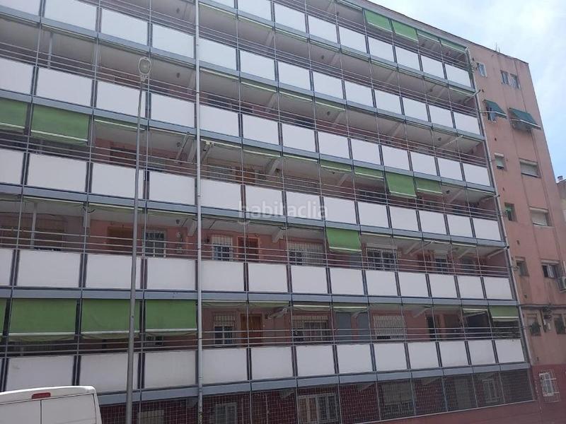 Foto c4271c25-88d0-47ca-bbb0-f9e1b13df2a7. Piso oportunidad de inversión en Moscardó, piso para reformar en Madrid