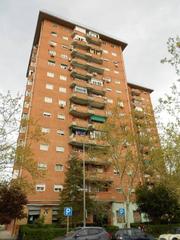 Pis  Calle besolla. Oportunidad de inversión en madrid  piso a reformar en abrantes