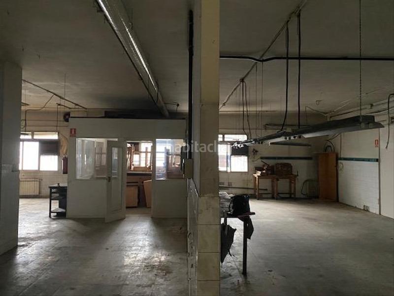 Foto 14bdf54c-9bf3-4d02-b59e-10659ad4168c. Locale commerciale in Simancas Madrid