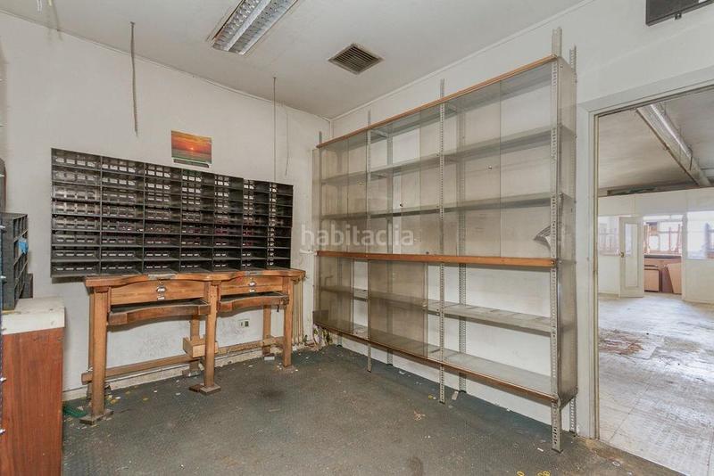 Foto d3873d11-2b1a-4a42-90ac-8ba1e4e91315. Locale commerciale in Simancas Madrid