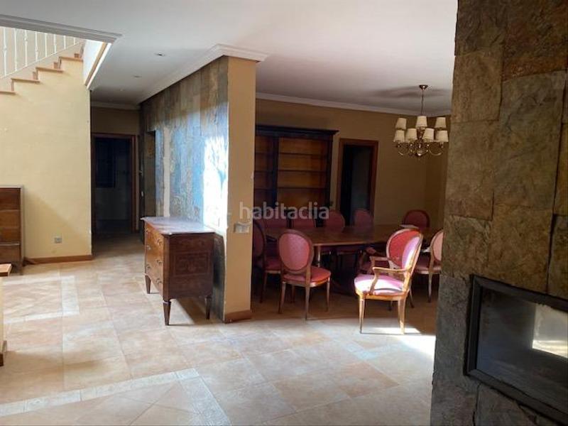 Foto b232a814-35d6-4e9a-aaea-a939f5a79b78. Chalet avec chauffage parking piscine dans Pino Alto-Navarredonda Valdemorillo