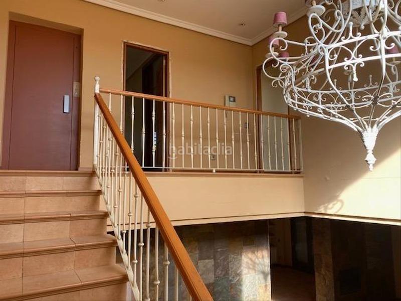 Foto f0a45e44-f254-4bff-936d-27e5ccdcba6b. Chalet avec chauffage parking piscine dans Pino Alto-Navarredonda Valdemorillo