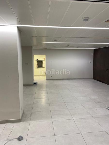 Foto 6e83f111-425c-4f16-8eeb-626b4dd5cee6. Local comercial  en zona Apóstol Santiago, en Madrid