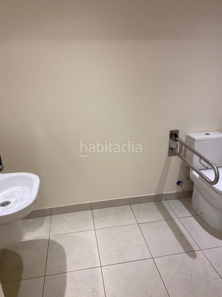 Foto ad2d80ad-472a-49dc-bd86-326862174a44. Local comercial  en zona Apóstol Santiago, en Madrid