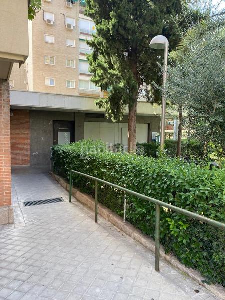 Foto fef5519d-5399-4d63-bbbe-4a8ed4659903. Local comercial  en zona Apóstol Santiago, en Madrid