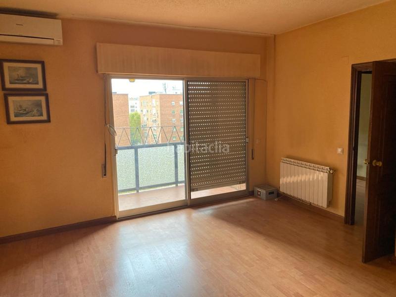 Foto 82fc79f2-c083-42ba-89d3-0fedd153a2a4. Flat with heating in Los Ángeles Madrid