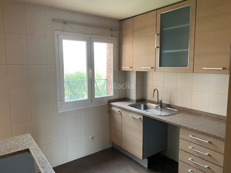 Foto 9659bcb5-0ad8-4c88-ae80-f3c41143bc22. Flat with heating in Los Ángeles Madrid