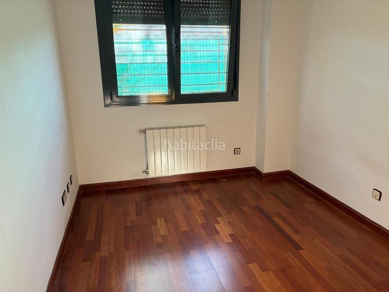 Foto 2422b908-9d71-42be-8302-59d090a00595. Flat in avenida maría moliner 5 in Yebes - valdeluz Yebes
