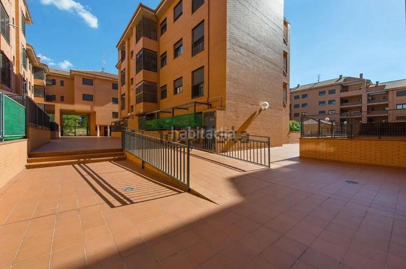 Foto 3c0e7e7e-4616-478b-9604-7de5b2945ade. Flat in avenida maría moliner 5 in Yebes - valdeluz Yebes