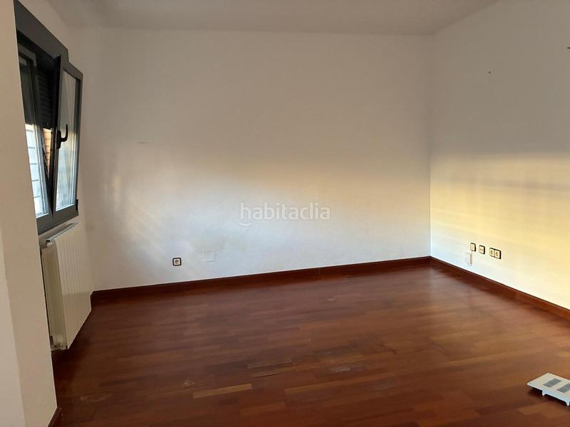 Foto 5f478051-6e3d-4d3c-afe1-e6d305c28789. Flat in avenida maría moliner 5 in Yebes - valdeluz Yebes