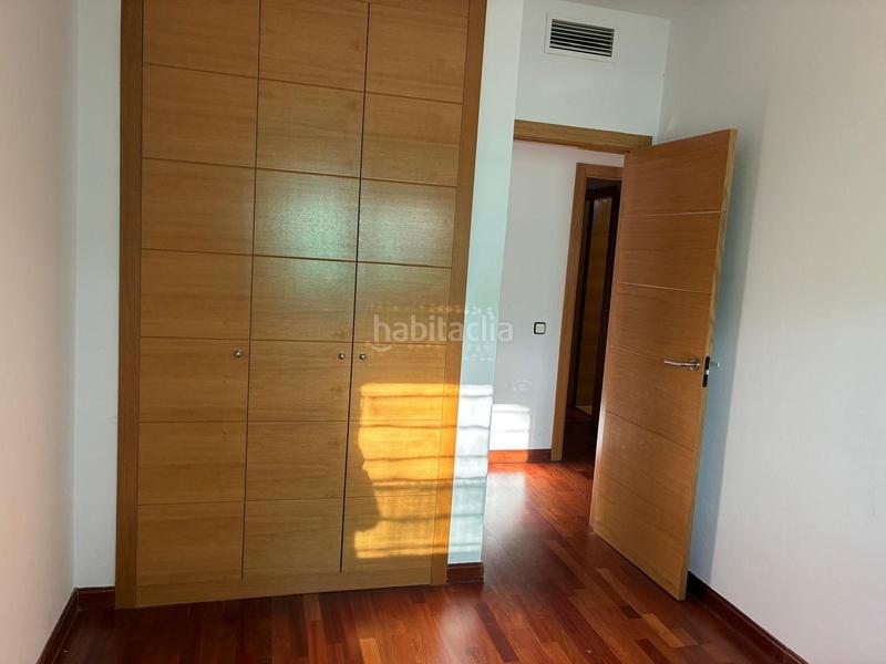 Foto 9cf92bb0-4304-4af7-a18f-37284d080ad0. Flat in avenida maría moliner 5 in Yebes - valdeluz Yebes