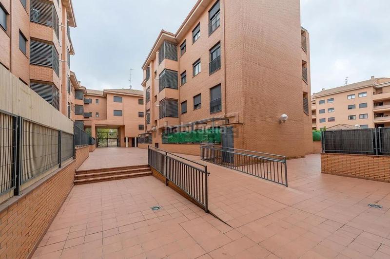 Foto ddbd7e07-6f98-47ea-9bd1-134139c3d39e. Flat in avenida maría moliner 5 in Yebes - valdeluz Yebes