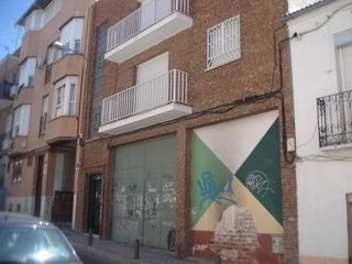 Local Comercial  Calle hachero. Local comercial en venta en puente de vallecas madrid