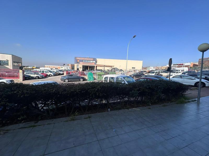 Foto 28de6d6f-f2e0-46a8-b6a9-7509d1dd18ff. Local comercial  en venta y alquiler en rivasvaciamadrid en Rivas - Vaciamadrid