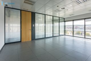 Affitto Ufficio in El Clavín-Valdeluz. Oficina en alquiler en guadalajara. torre de cristal.