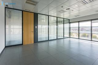 Rent Office space in El Clavín-Valdeluz. Oficina en alquiler en guadalajara. torre de cristal.