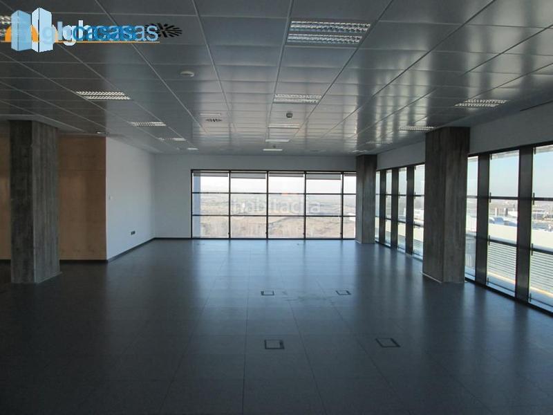Foto 99c0b675-b8fc-4c46-85f6-886342494e01. Alquiler local comercial local en alquiler . torre de cristal. en Guadalajara
