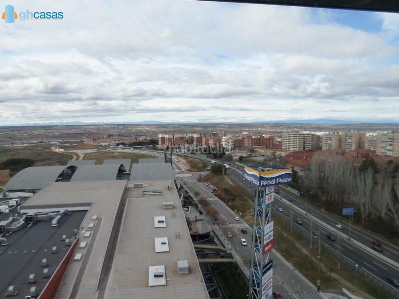 Foto 9bf661ba-c084-405a-bf4d-86dbb595d29a. Alquiler local comercial local en alquiler . torre de cristal. en Guadalajara