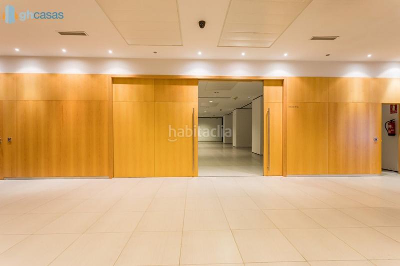 Foto aa12c2b1-b8a7-4435-a93c-716c779bc15f. Alquiler local comercial local en alquiler . torre de cristal. en Guadalajara