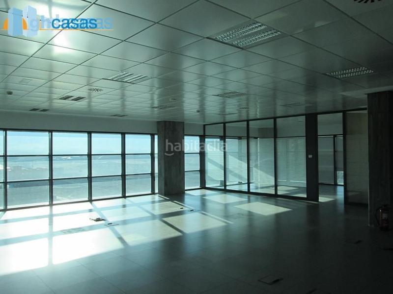 Foto d7b67319-7fb3-4b34-b7ff-0fd571b97062. Alquiler local comercial local en alquiler . torre de cristal. en Guadalajara