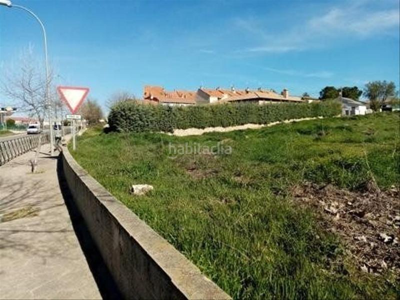 Foto 2c780f78-5ea8-46dc-9cda-a6792bd11e4f. Terreno residenziale in Pioz