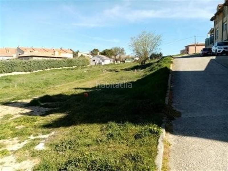 Foto fedc53e5-e60a-4da0-b053-86390c541509. Terreno residenziale in Pioz