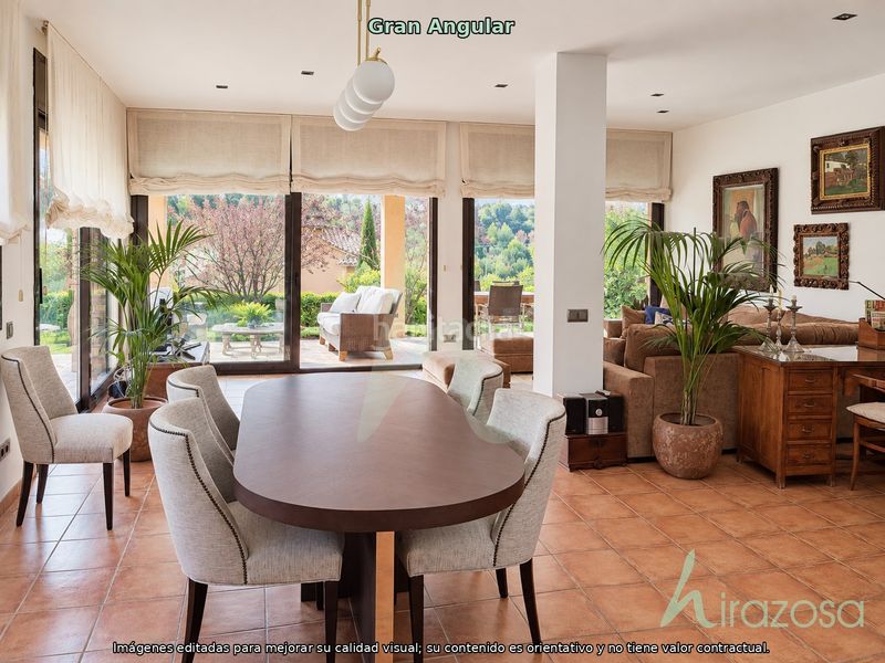 Foto 5830c511-7b98-451c-8856-40b9e6575b00. Casa amb calefacció aparcament piscina a Aiguafreda