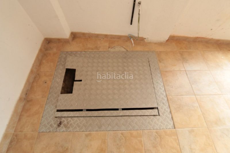 Foto eaf963d1-cc8d-4385-8e5c-f36c6cf7fcbb. Geschäftsraum in La Redondela