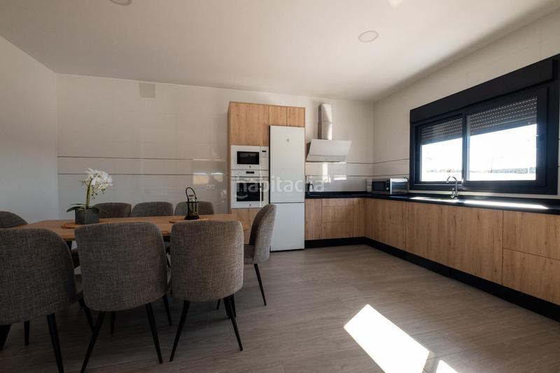 Foto 5ebf74b0-db33-4dfc-8fed-ad89bdfe891e. Chalet con riscaldamento parcheggio piscina in Costa Esuri Ayamonte