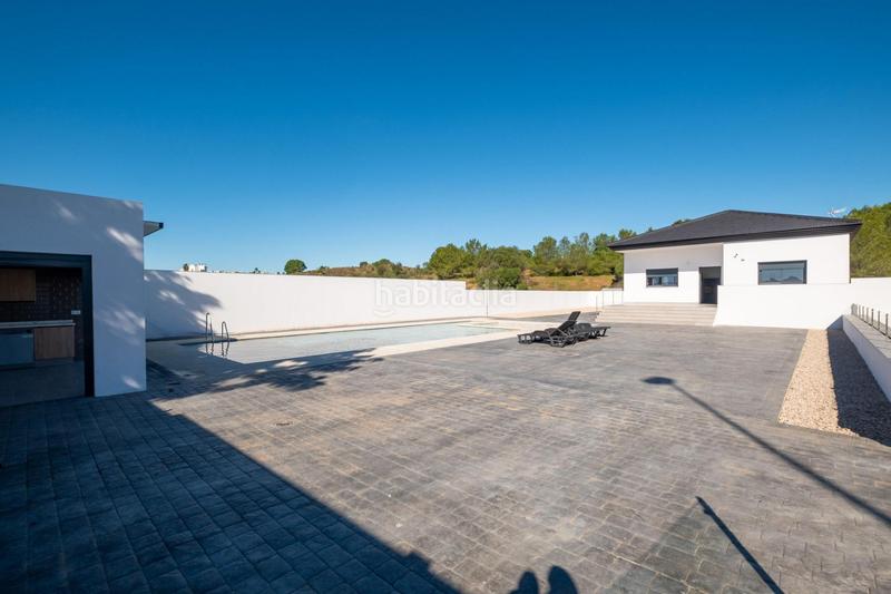 Foto 8becbaa4-29f8-45d7-a982-3b828c3983a0. Chalet con riscaldamento parcheggio piscina in Costa Esuri Ayamonte