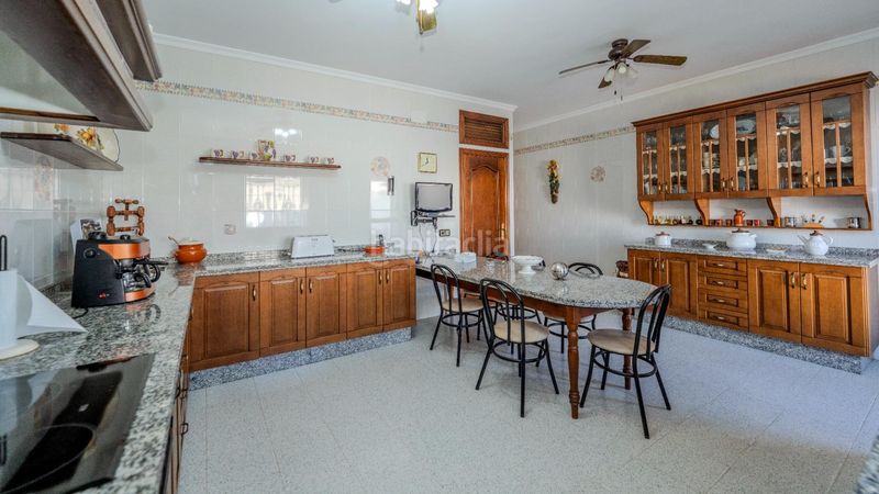 Foto d821303f-63ae-49e5-a25c-72611c1a458a. Casa adossada amb aparcament a Ayamonte ciudad Ayamonte