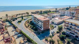 Apartment in Isla Canela. Moderno apartamento reformado a pocos pasos de la playa en isla