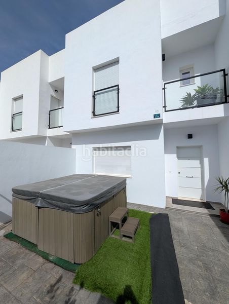 Foto 08ae3fab-35d8-4965-887c-9d1b8fed749d. Casa adossada a Ayamonte ciudad Ayamonte