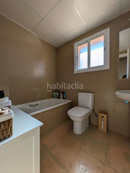 Foto 9420c423-4046-4a45-bd1c-6997bb7921e7. Chalet avec parking piscine dans Costa Esuri Ayamonte