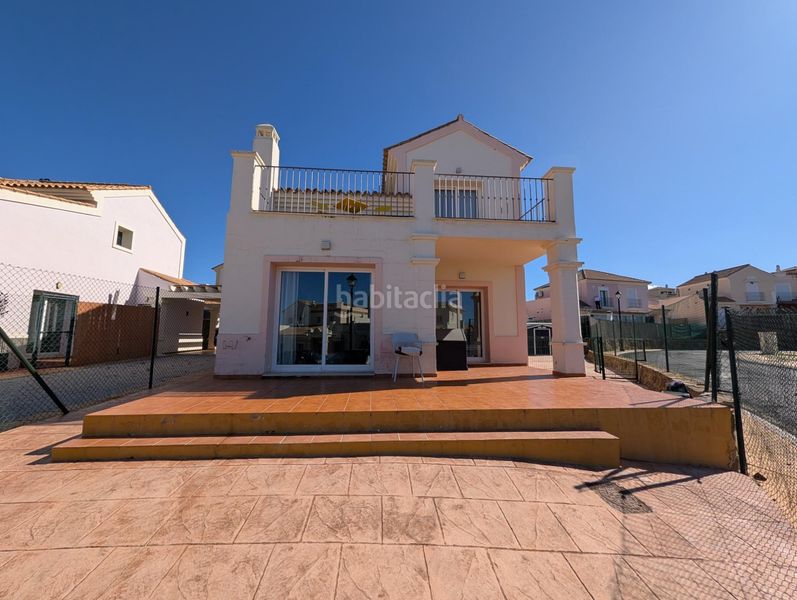 Foto c2743658-a229-4b95-8889-42e253ea1eb9. Chalet avec parking piscine dans Costa Esuri Ayamonte