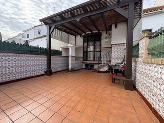 Casa adossada a Núcleo Urbano