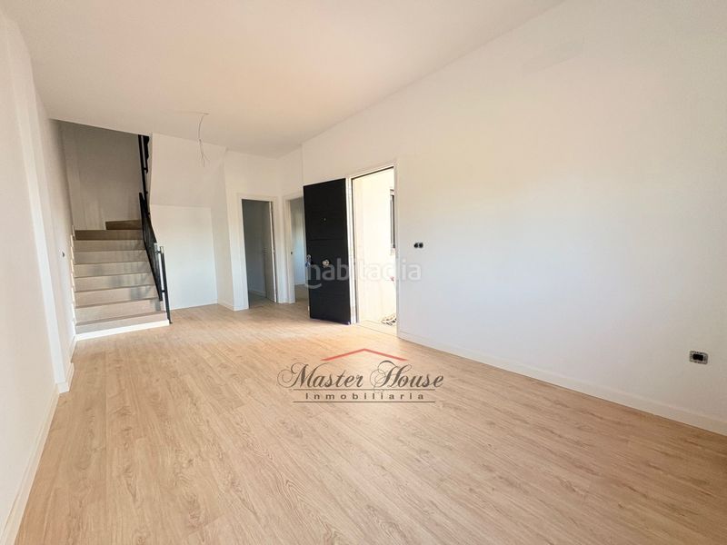 Foto a8a6bd63-5818-4ba4-8303-aecec878e697. Reihenhaus mit heizung pool in Corrales Aljaraque