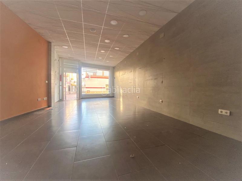 Foto c61ffae8-ec5c-414b-9d0e-c19f250db426. Geschäftsraum in Núcleo Urbano Aljaraque
