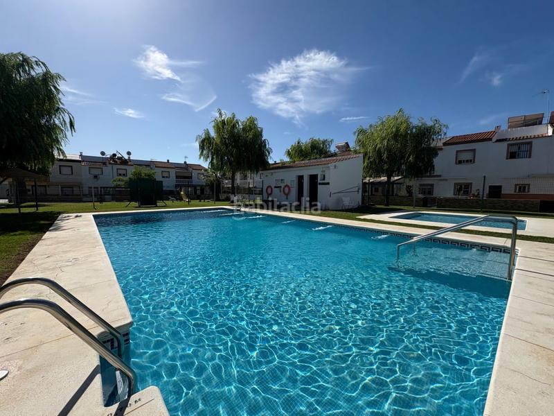 Foto 010e43c5-969f-4bcc-8ddd-3e0ba3e60b48. Reihenhaus mit heizung pool in Núcleo Urbano Aljaraque