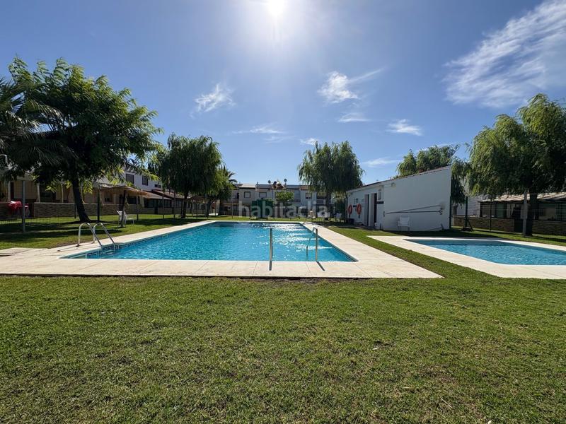 Foto a195287b-9508-4f8b-b2e0-7ba8b86e23ce. Semi detached house with heating pool in Núcleo Urbano Aljaraque