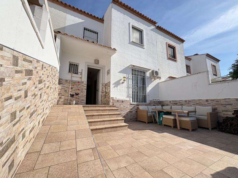 Foto 3422c4b9-8b74-462f-8c2e-3c69d5eb797f. Casa a schiera con riscaldamento in Núcleo Urbano Aljaraque